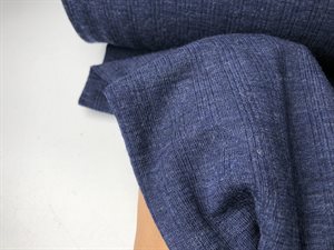 Undertøjsuld - lækker marineblå med mindre riller